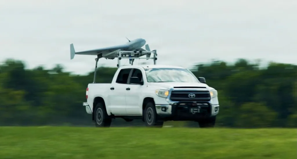 далекобійний ударний дрон. LUCAS аналог