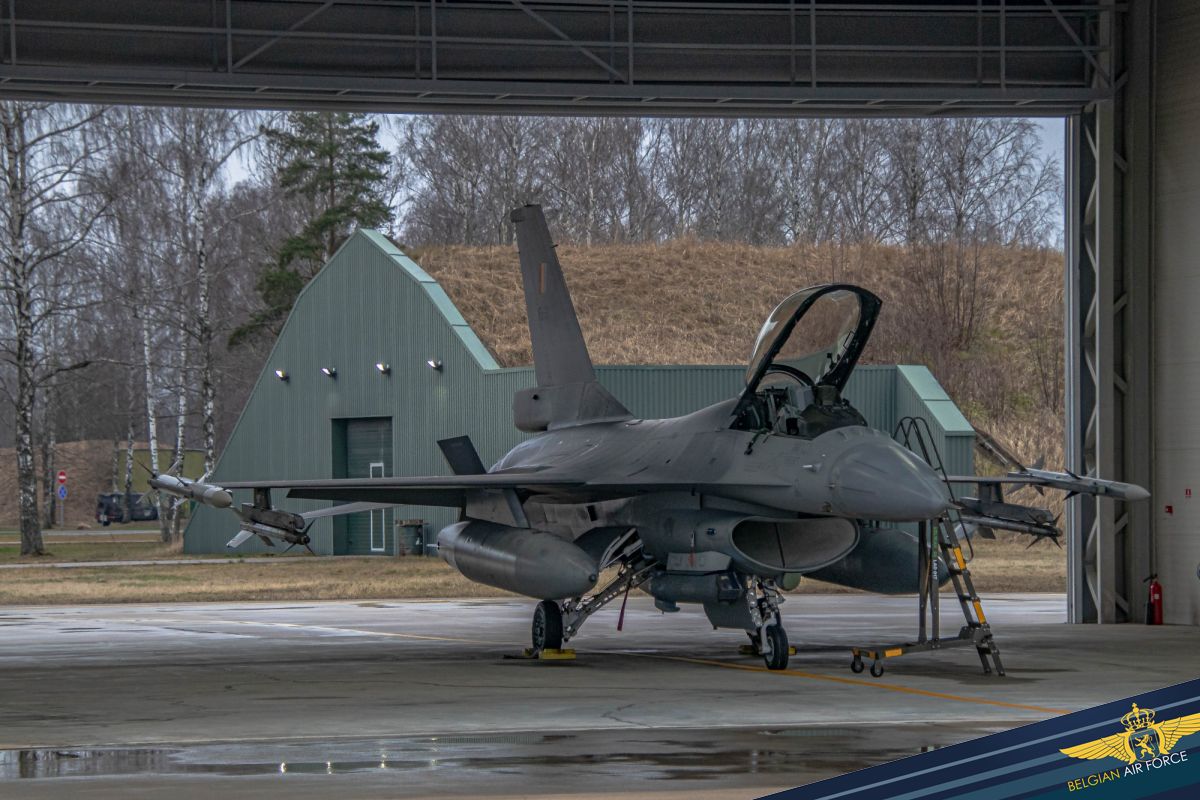 Винищувач F-16 зі складу ПС Бельгії