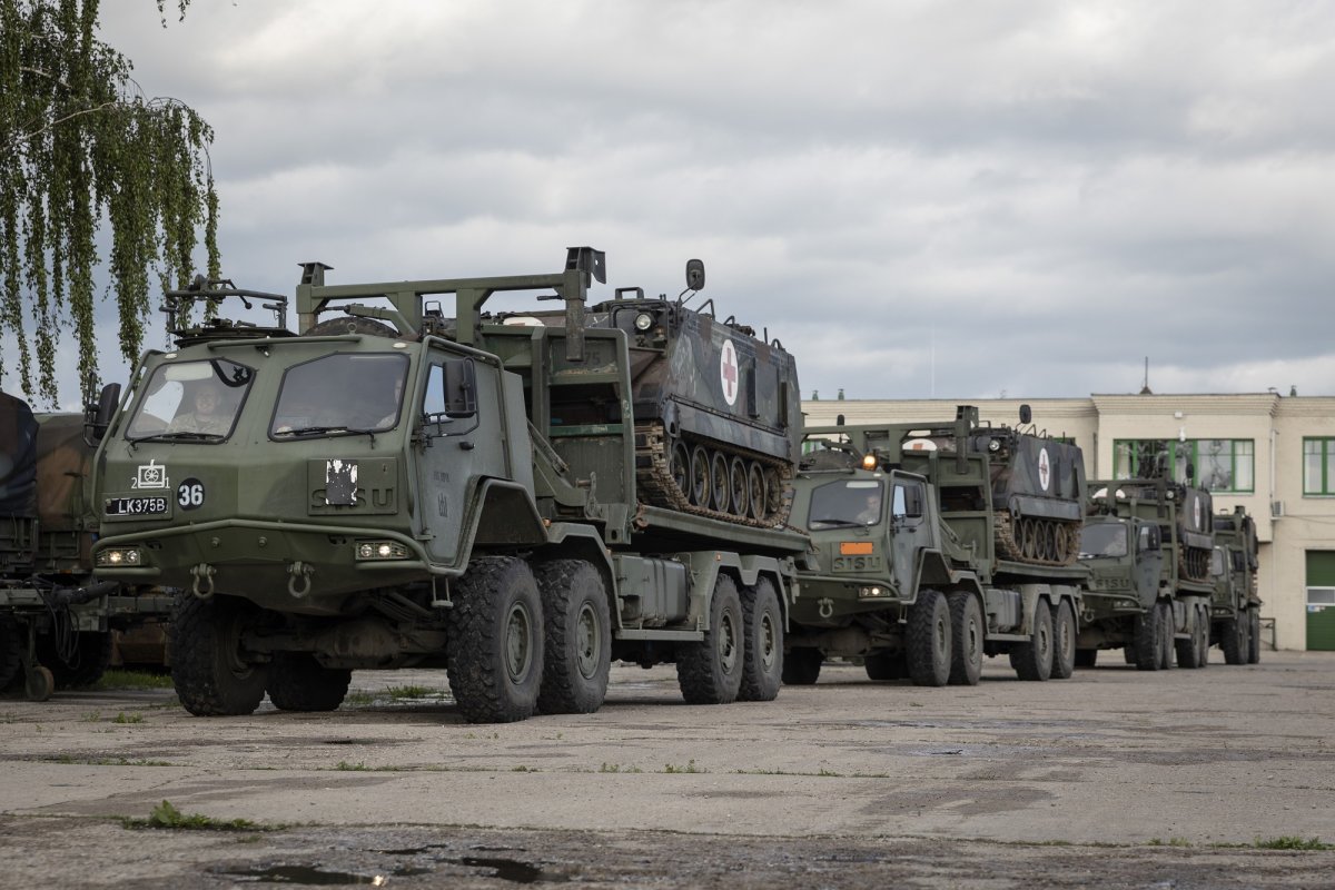 Виробничо-інжинірингова група компаній GROUND FORCE має всі необхідні компетенції по ремонту Detroit Diesel 6V53 бронетранспортерів M113, Литовські M113 їдуть в Україну, червень 2022
