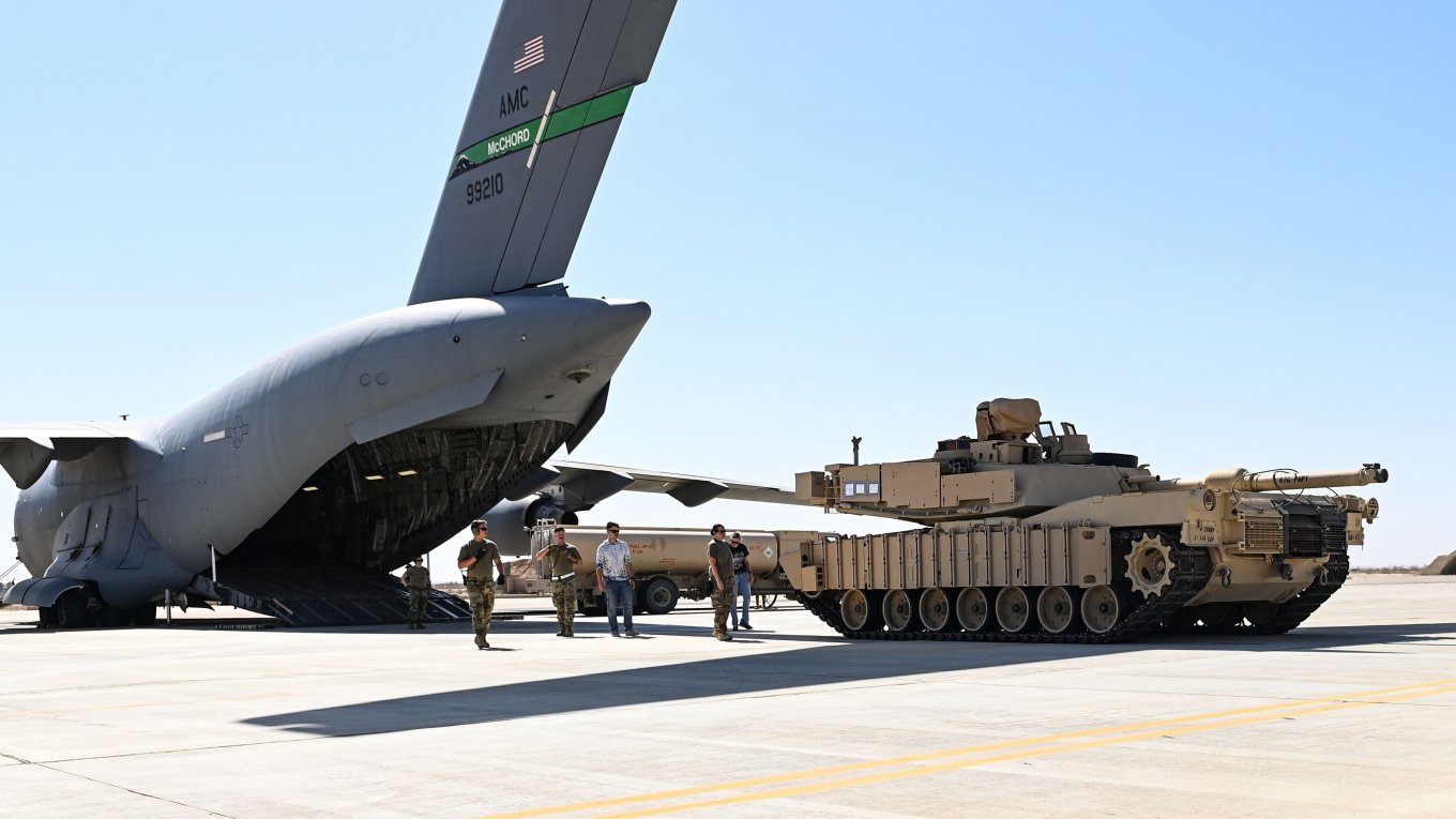 c-17 Abrams