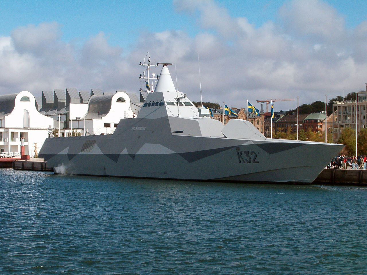 Шведський стелс-корвет HMS Helsingborg (K32) класу Visby