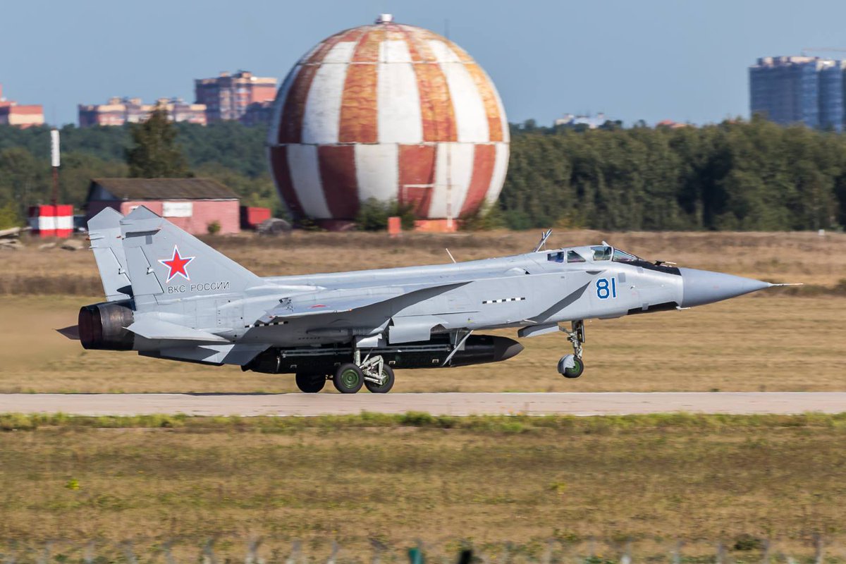 Що росіяни зробили для Х-47М2 "Кинжал" таке, що не вийшло з виробництвом 9М723 до ОТРК "Искандер"