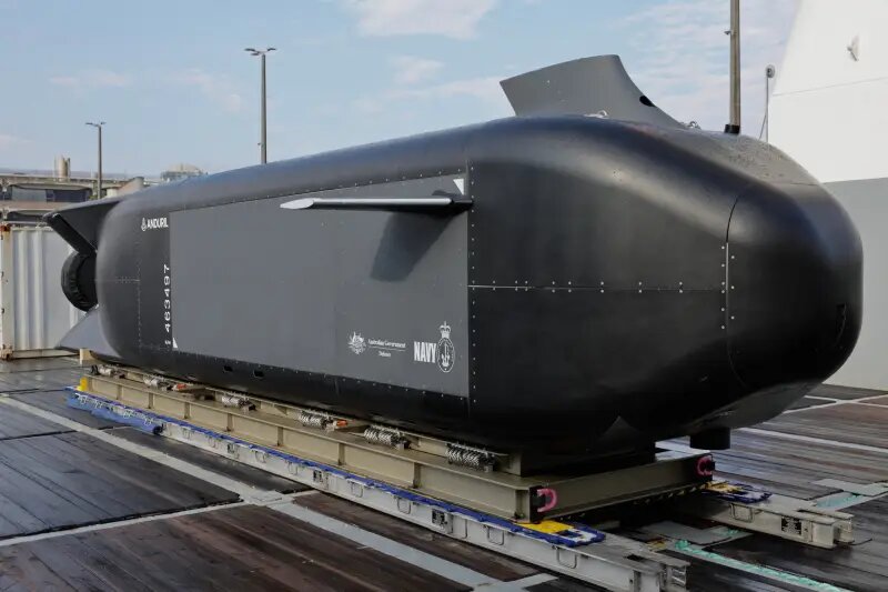 Прототипи великого підводного морського безпілотника Ghost Shark