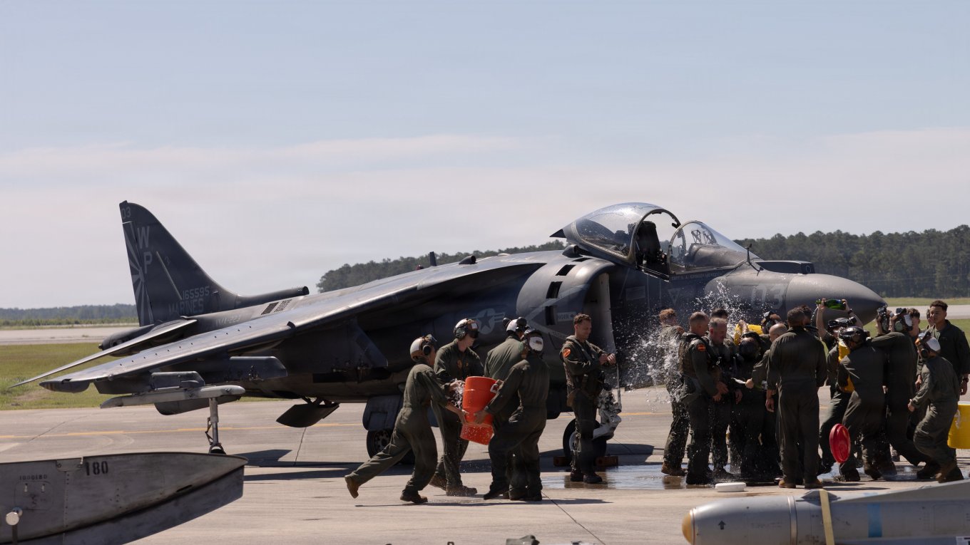 AV-8B Harrier під час церемонії прощання з цими літаками, червень 2026 року. Фото - DoD