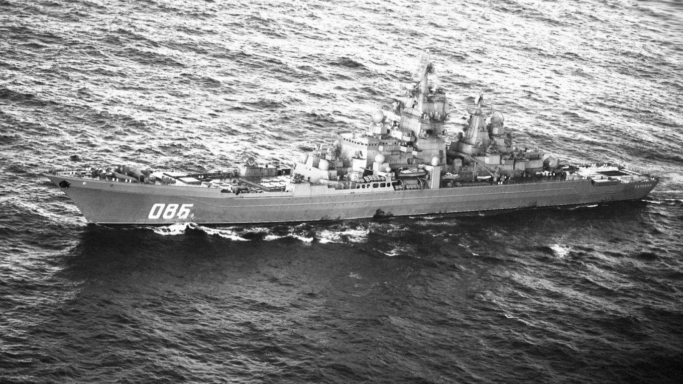 "Адмирал Нахимов", тоді ще "Калинин" у 1991 році