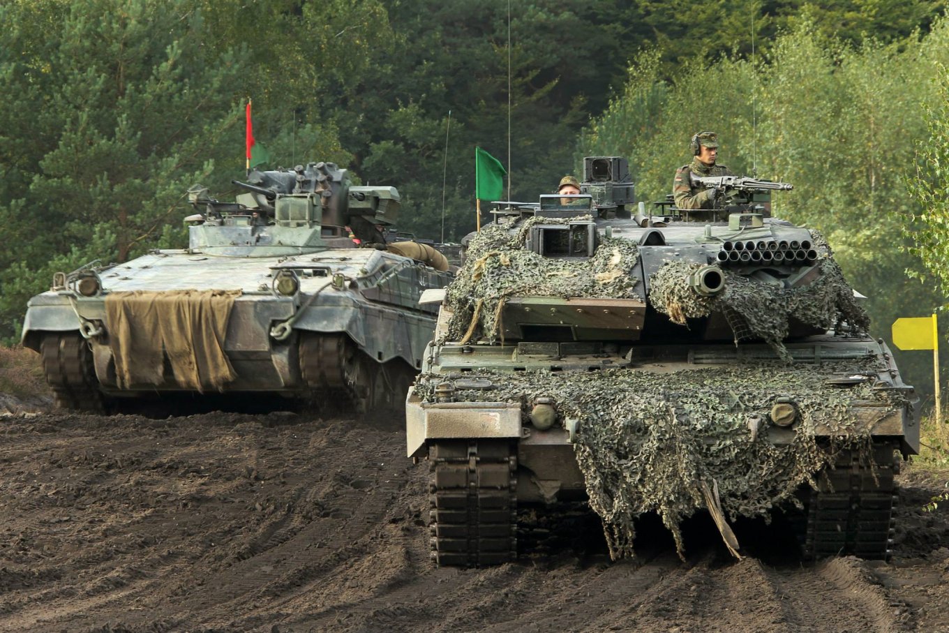 Leopard 2 БМП Marder