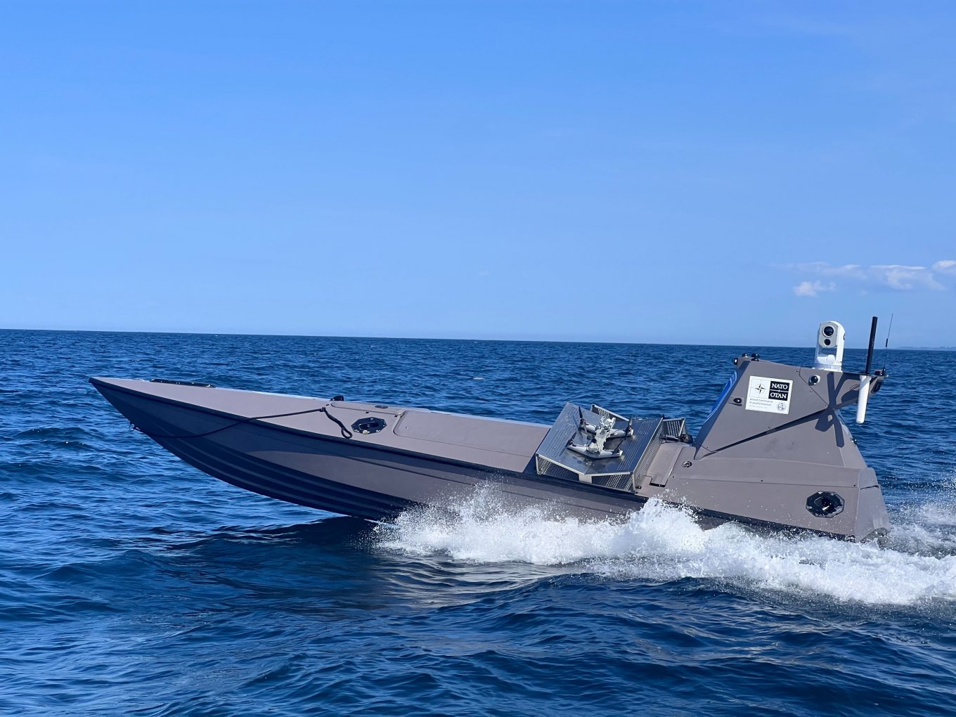 БЕК K3 Scout з розвідувальним FPV-дроном на борту. Фото - НАТО