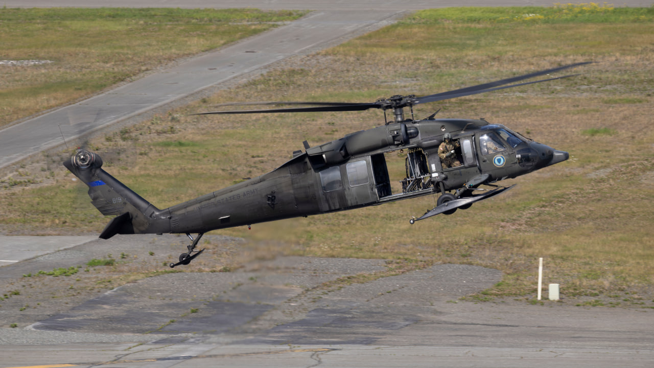 Вертоліт UH-60L Black Hawk