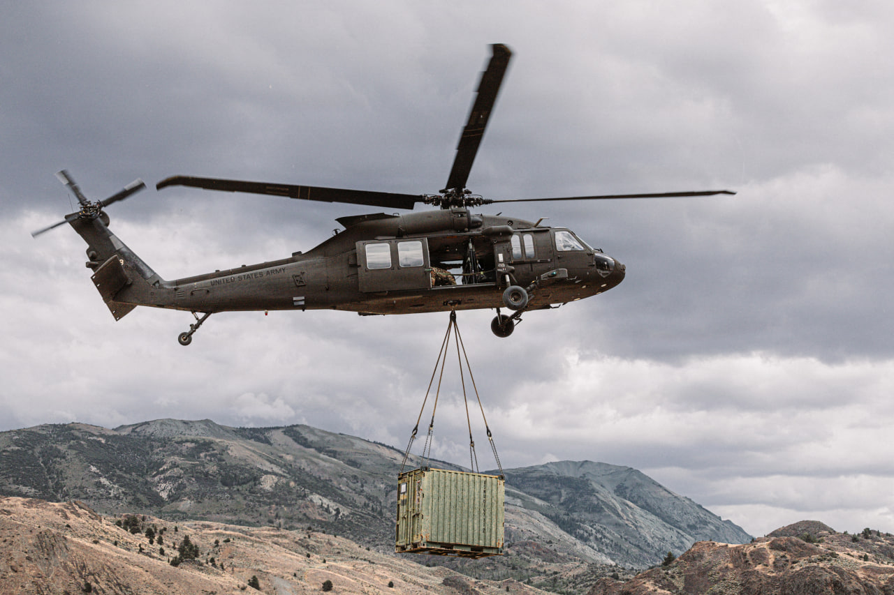 Вертоліт UH-60L Black Hawk