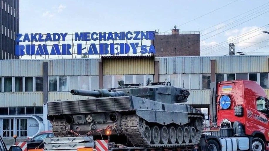 Український Leopard 2A4 на ремонті в Польщі