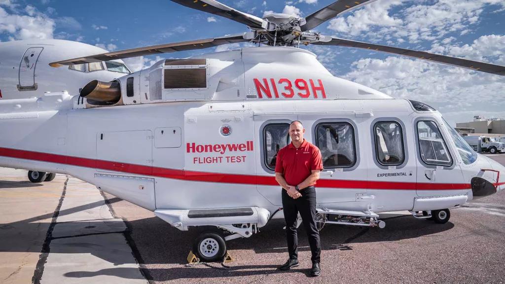Вертоліт Leonardo AW139 перетворили на автономний безпілотник, щоб доставляти вантажі у небезпечних зонах