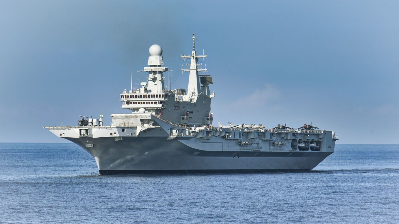 Cavour (C 550) ВМС Італії
