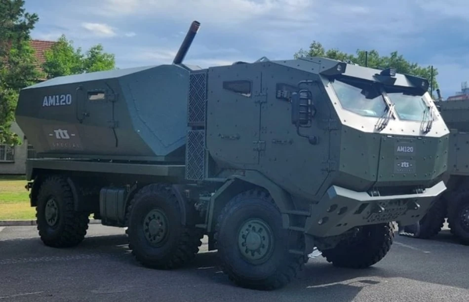 Самохідний мінометний комплекс AM120