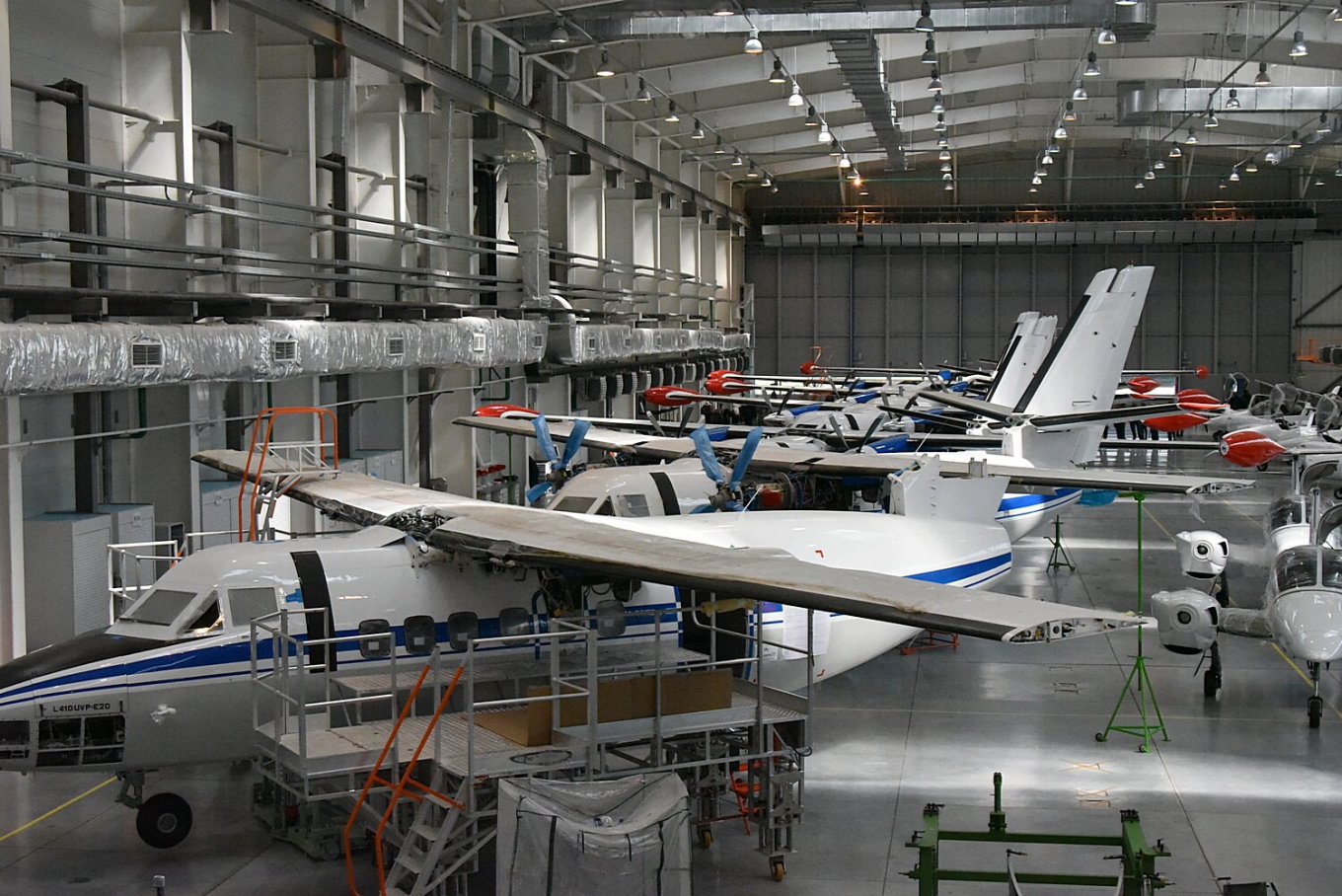 Міноборони РФ забрало собі проект ТВРС-44 "Ладога" на заміну Ан-26, перший "борт" по якому досі не готовий