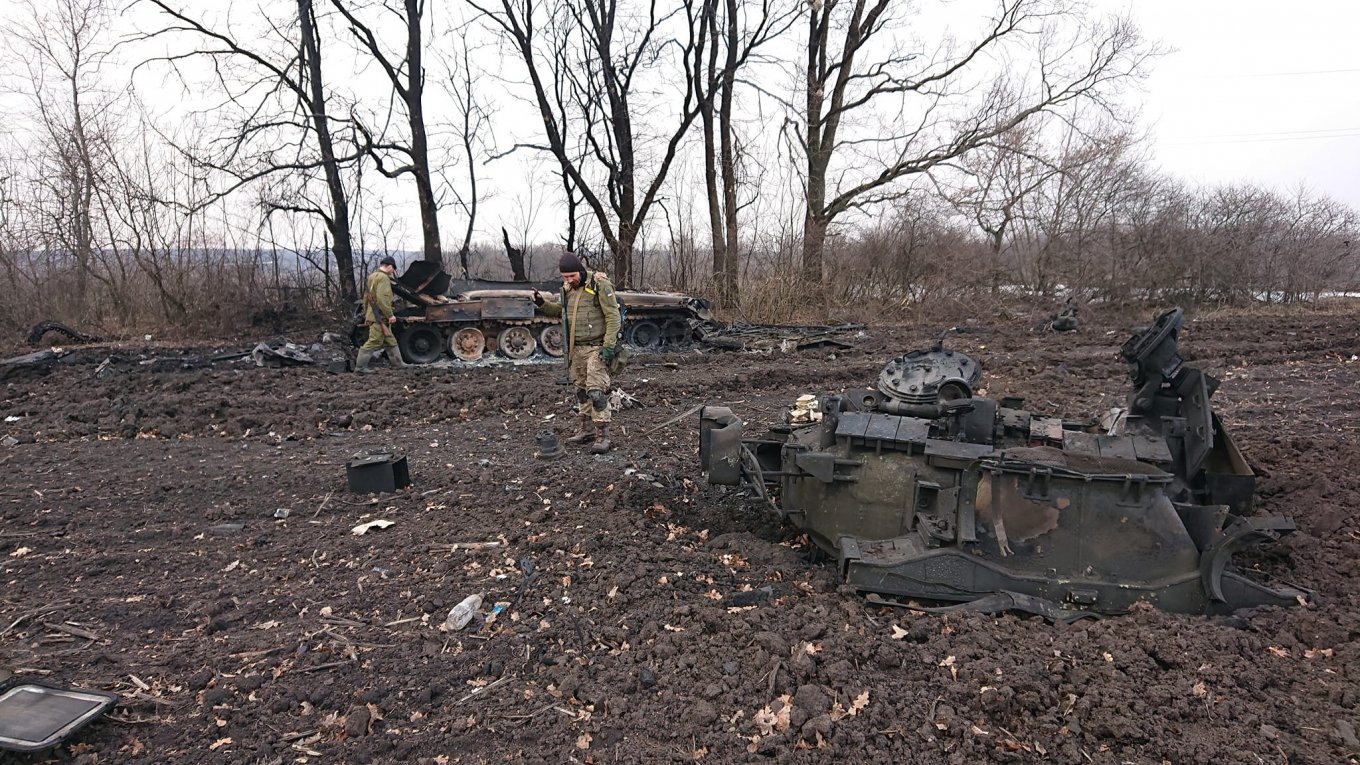 Знищений з NLAW танк армії РФ