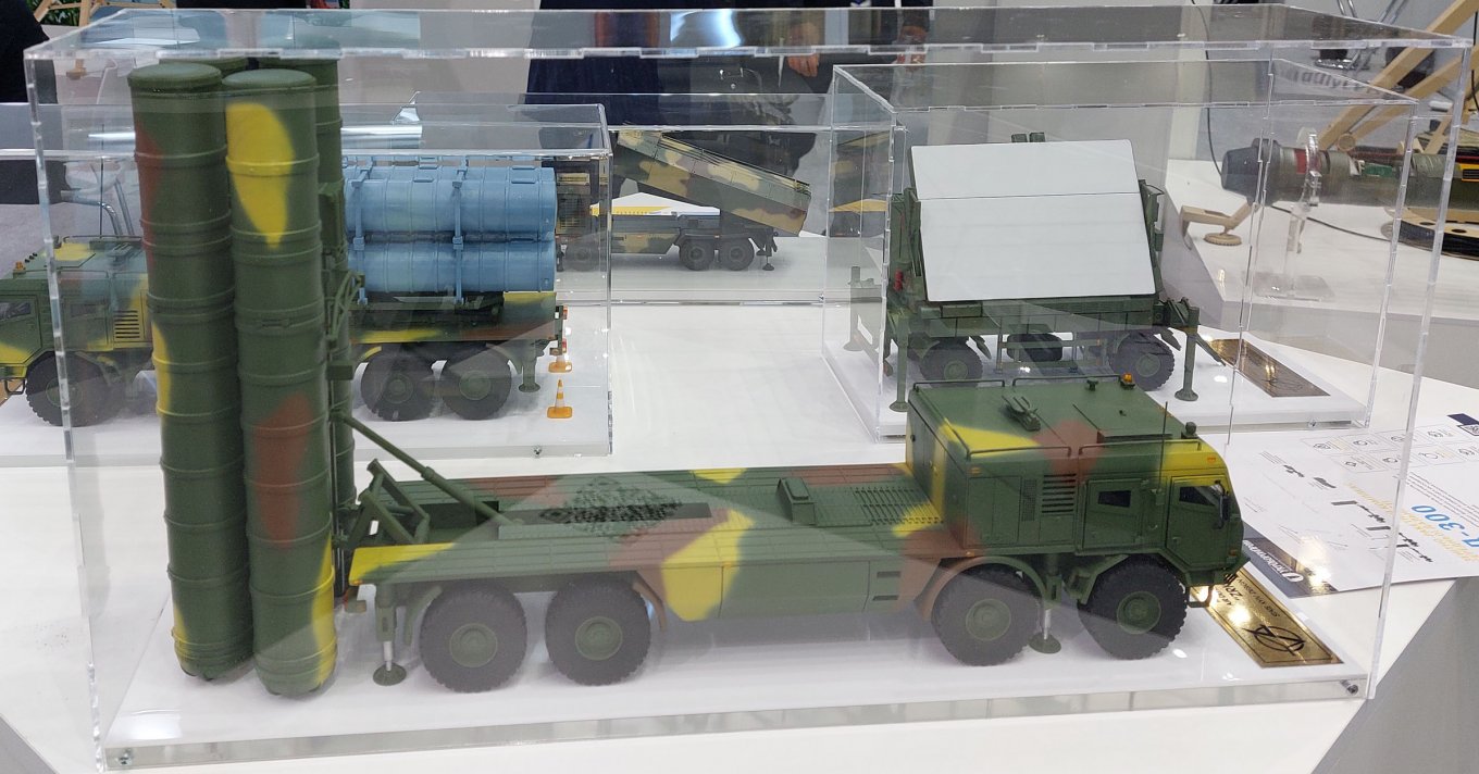 Макет пускової СД-300 був вперше представлений на виставці Зброя та Безпека-2021