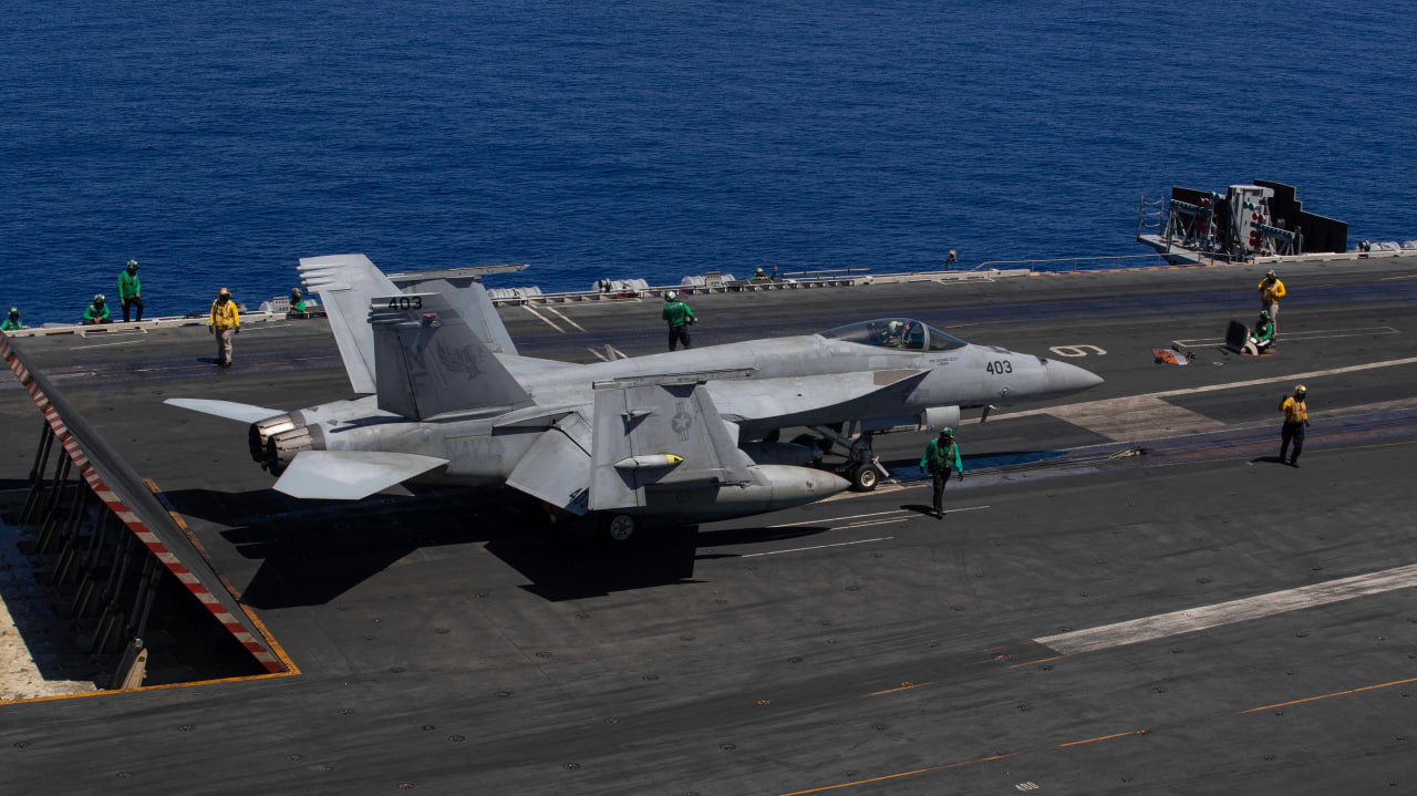 Палубний винищувач F/A-18E Super Hornet