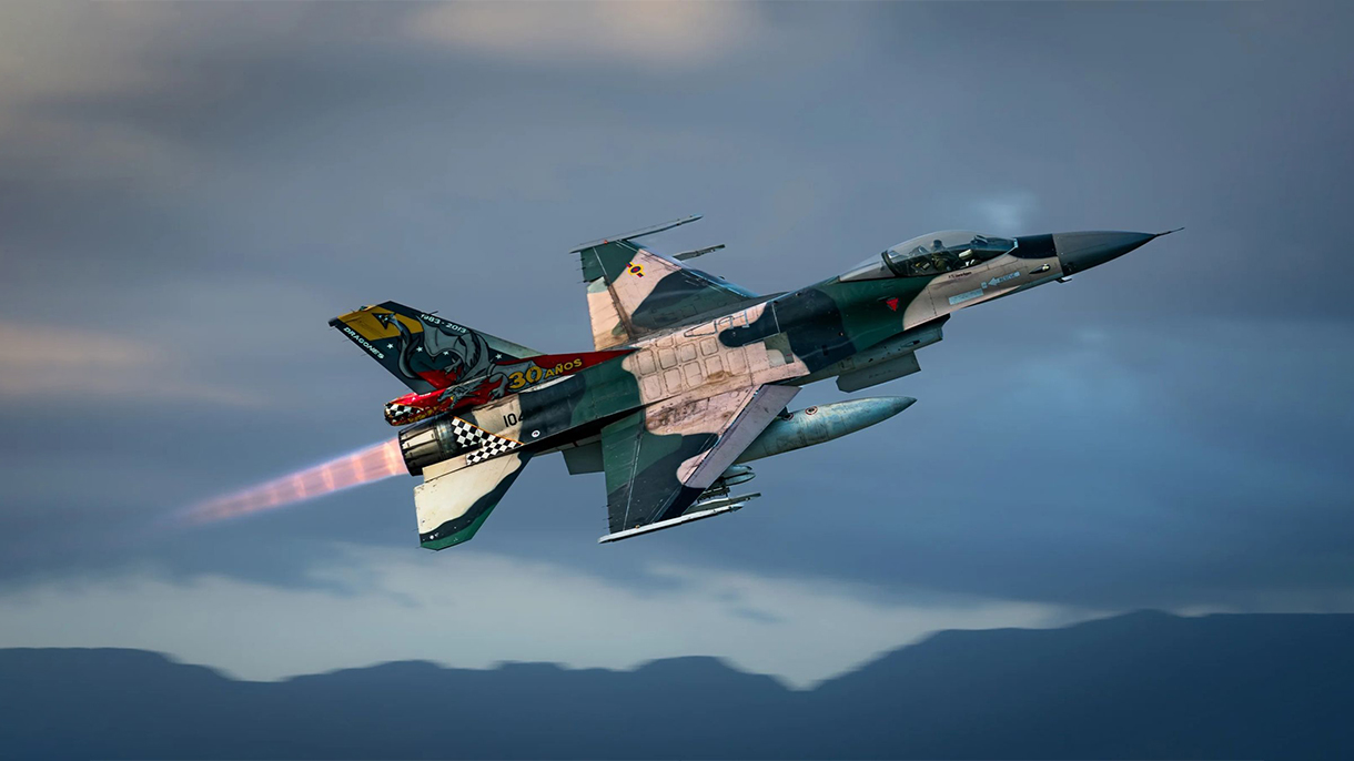 F-16