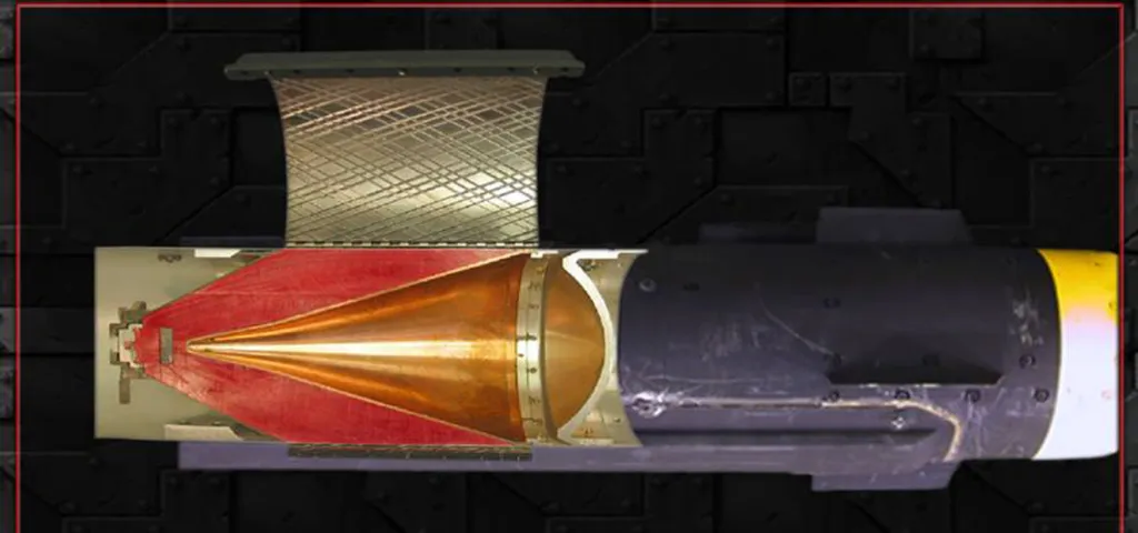 Кумулятивна бойова частина AGM-114 Hellfire обгорнута в корпус з спеціальними насічками