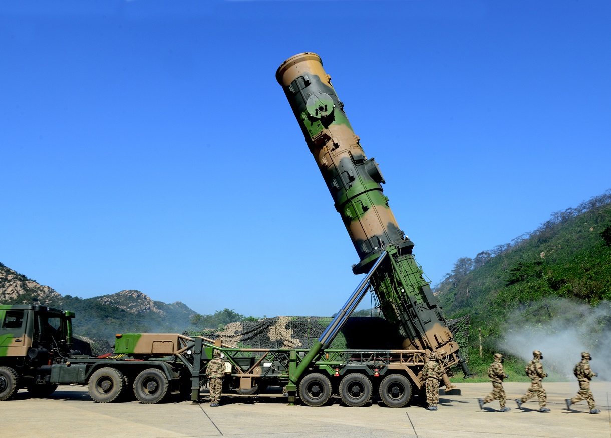 китайські балістичні ракети середньої дальності DF-21D, Defense Express