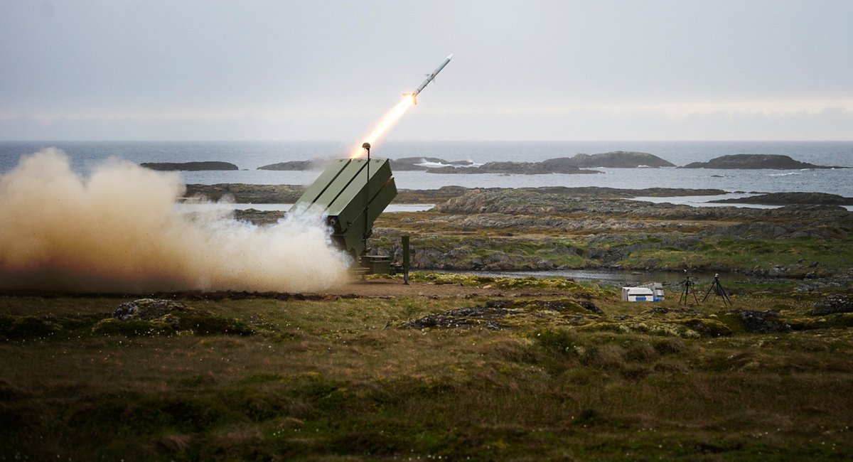 Запуск ракети AIM-120 із ЗРК NASAMS