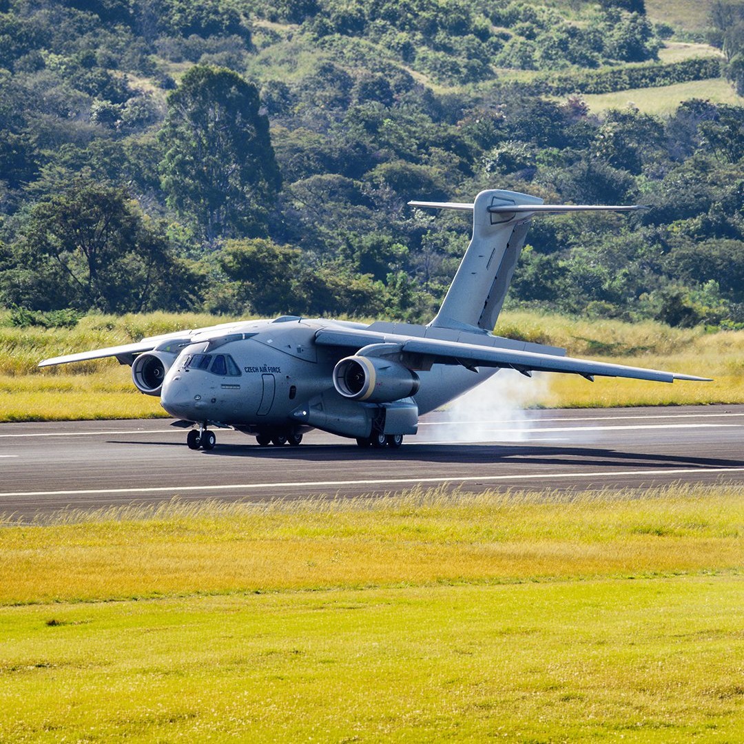 KC-390
