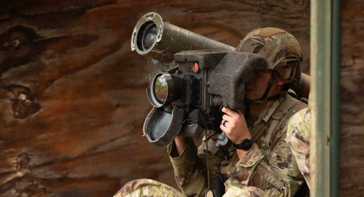 протитанковий ракетний комплекс ПТРК Javelin