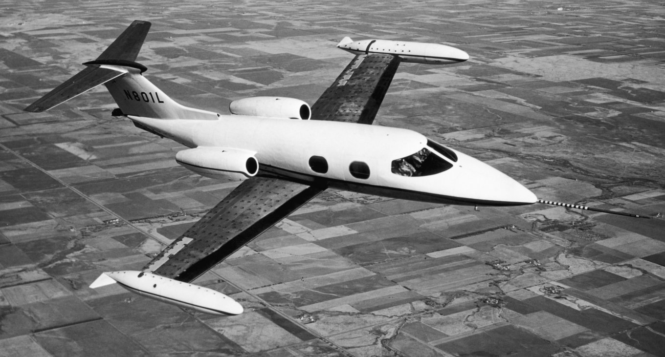 Learjet 23