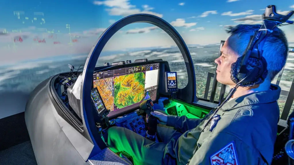 Демонстрація нового кокпіта для Eurofighter Typhoon