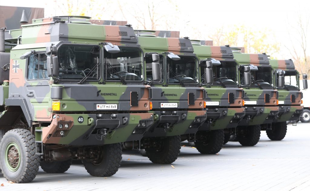 Вантажівки RMMV HX
