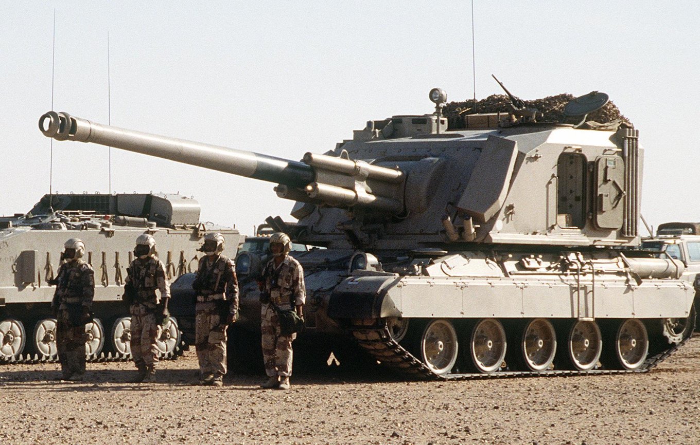 Саудівська Аравія має більше 450 САУ CAESAR, M109 та інших артсистем, тож можна лише уявити їх потребу в 155-мм снарядах