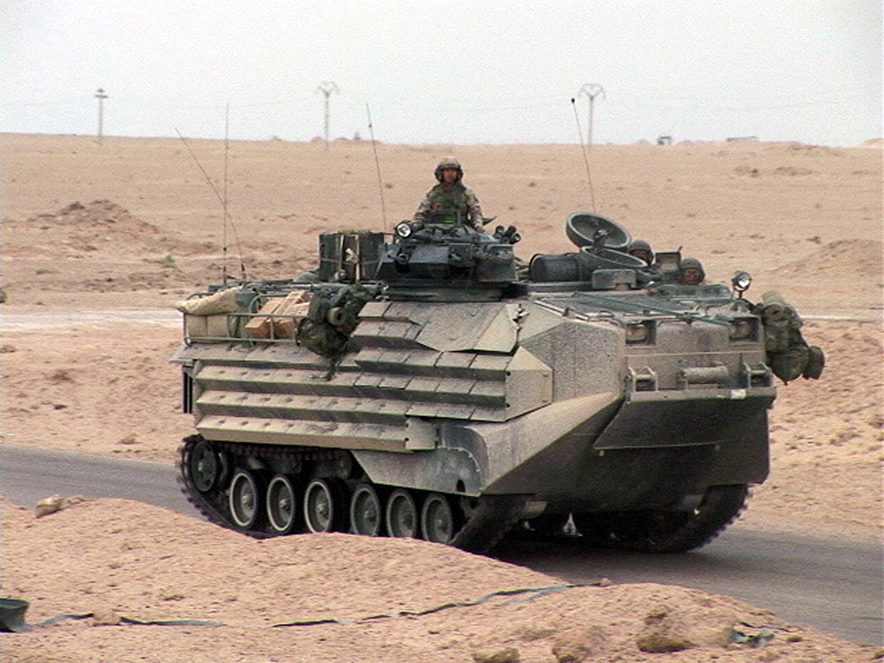 AAV КМП США під час першої битви за Фаллуджу
