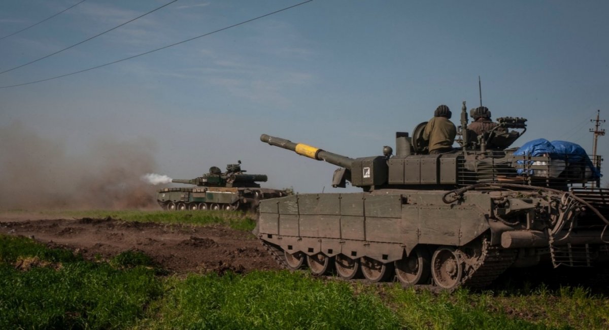"Парад" трофейних танків, фото - прес-служба 93-ої бригади ЗСУ, 9 травня 2022 року