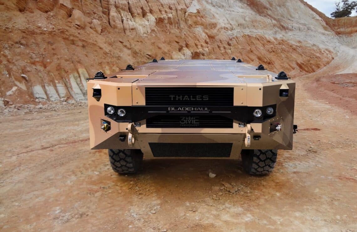 Надважкий НРК BladeHAUL на шасі Bushmaster. Фото - Thales