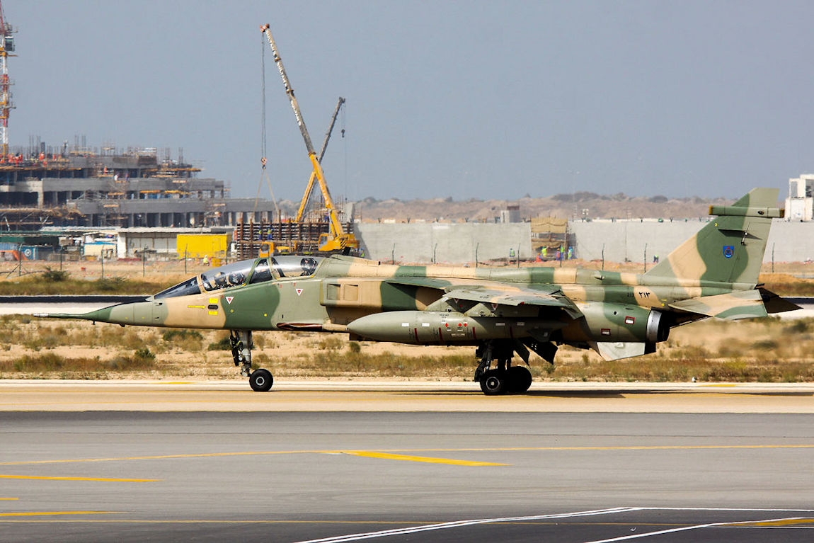 Jaguar ВПС Оману. Фото - Петр Волек (архів Scramble)