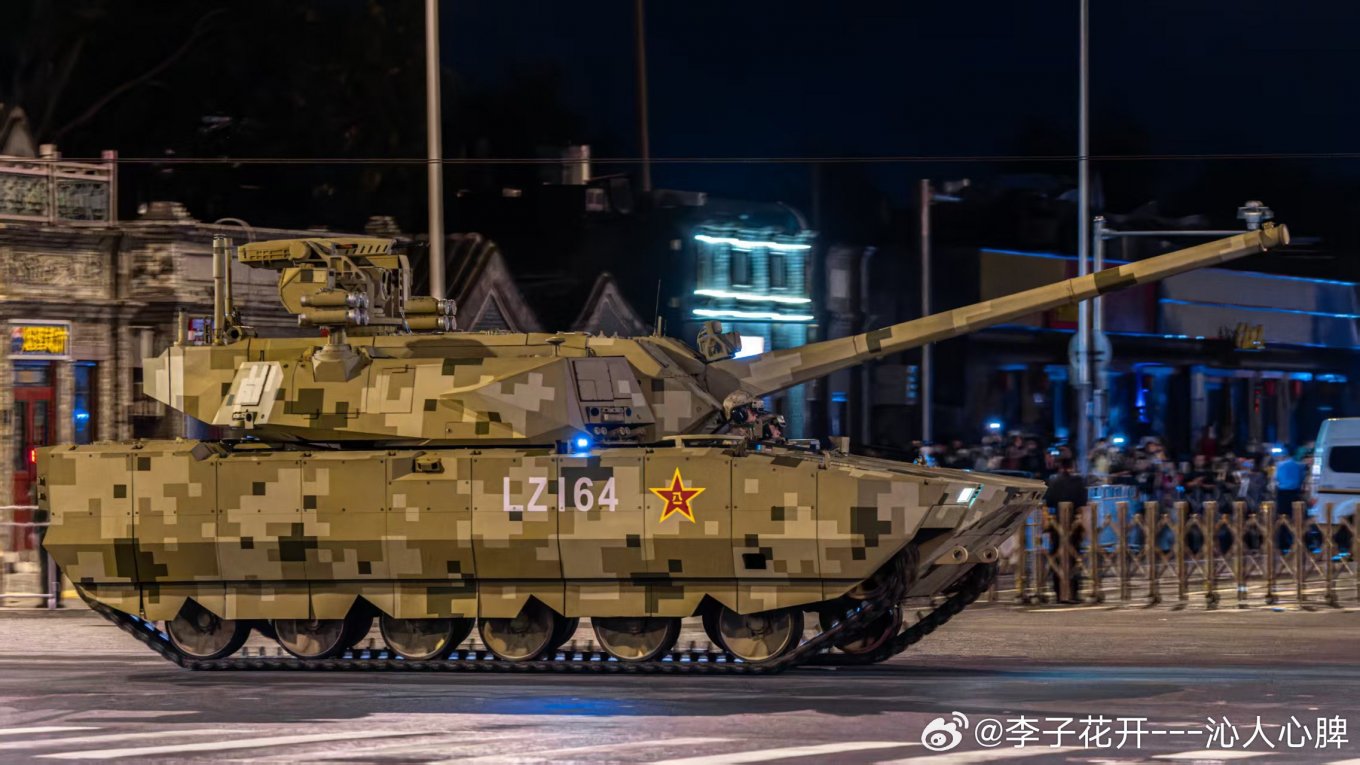 Танк Type 100 під час підготовки до параду