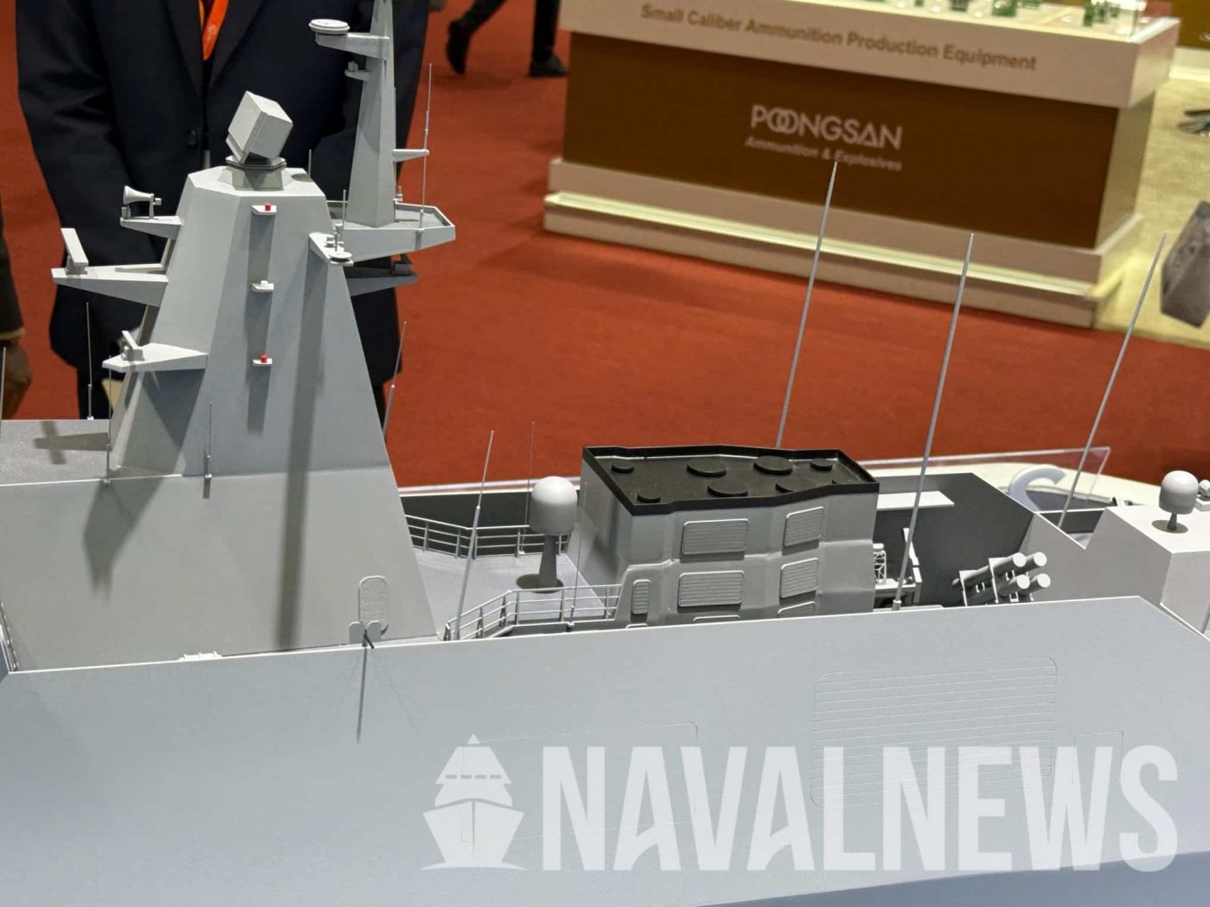 Модель фрегата OCEAN-40F від Hanwha Ocean