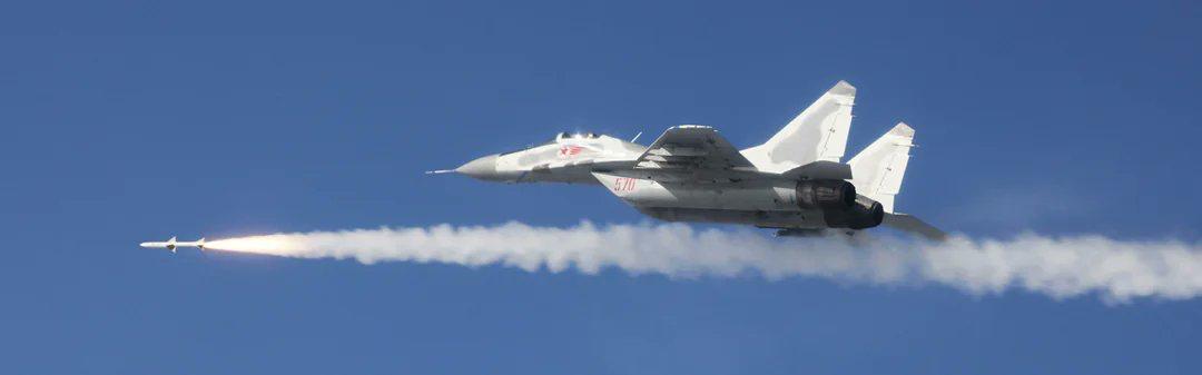 КНДР має до 20 МиГ-29, які тепер зможуть пускати клон AIM-120, хто та як міг допомогти з апгрейдом
