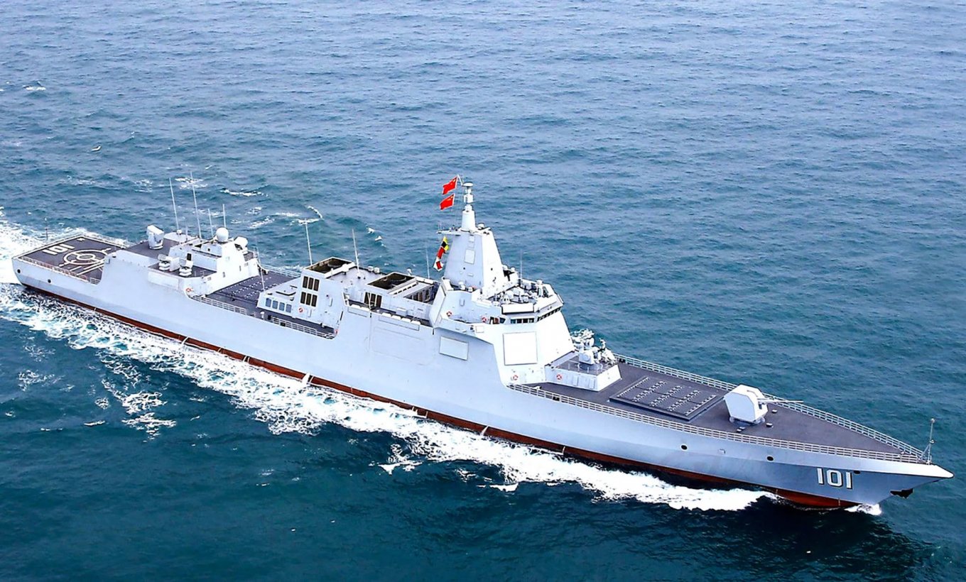 Type 055 КНР есмінець
