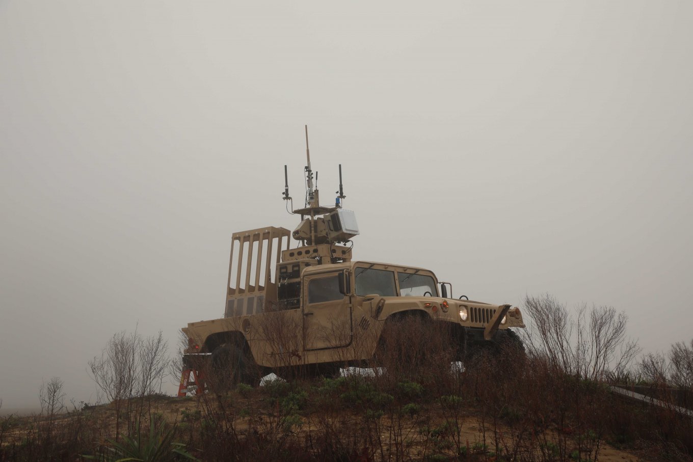 На автомобилі HMMWV встановлено радар та 16 перехоплювачів, Defense Express