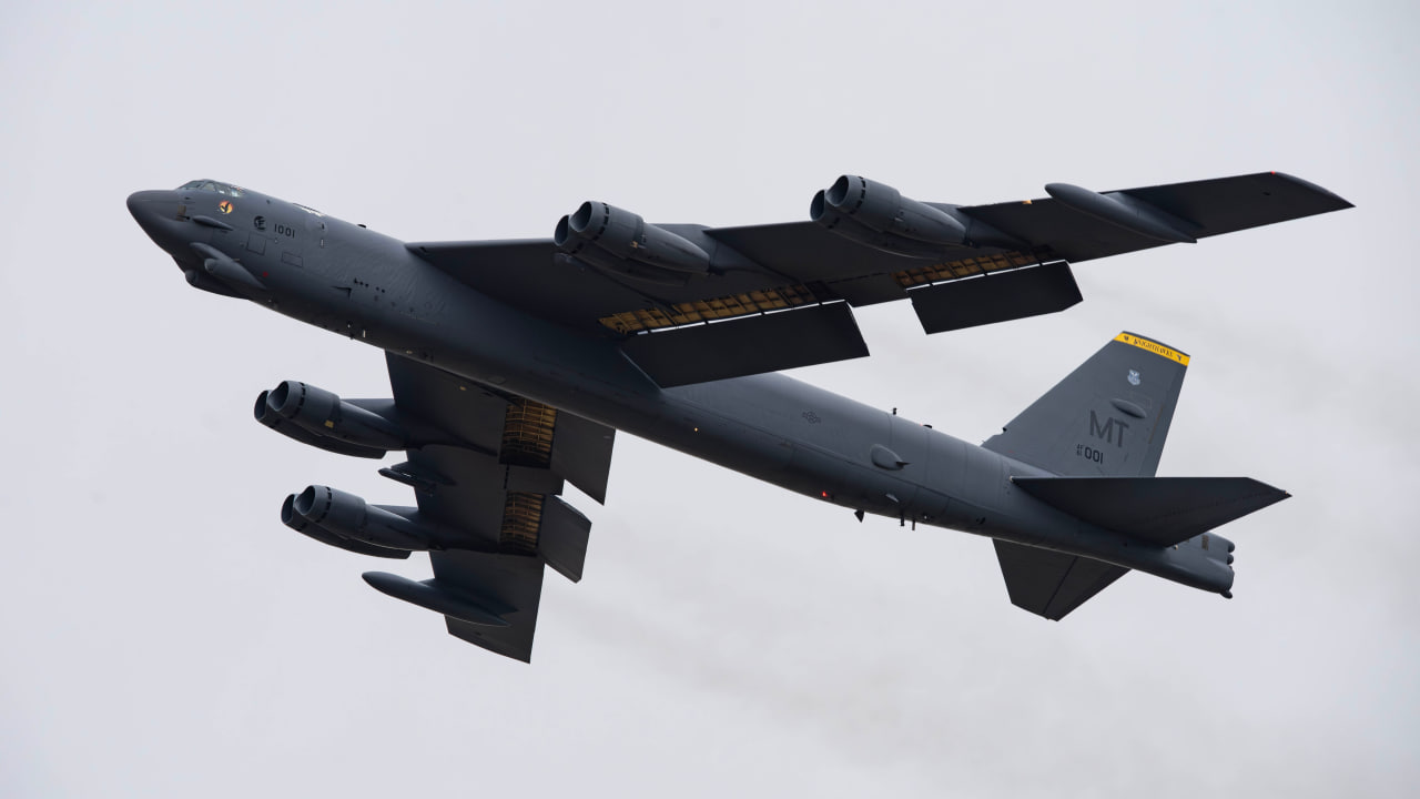 Стратегічний бомбардувальник B-52