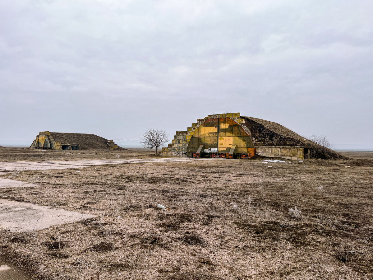 укриття для літаків