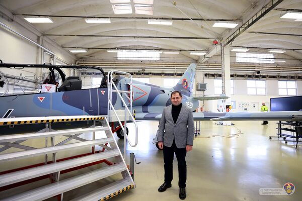 Новим замовником мінімум чотирьох L-39NG Skyfox є Вірменія, яка має чотири Су-30СМ та аж 13 Су-25