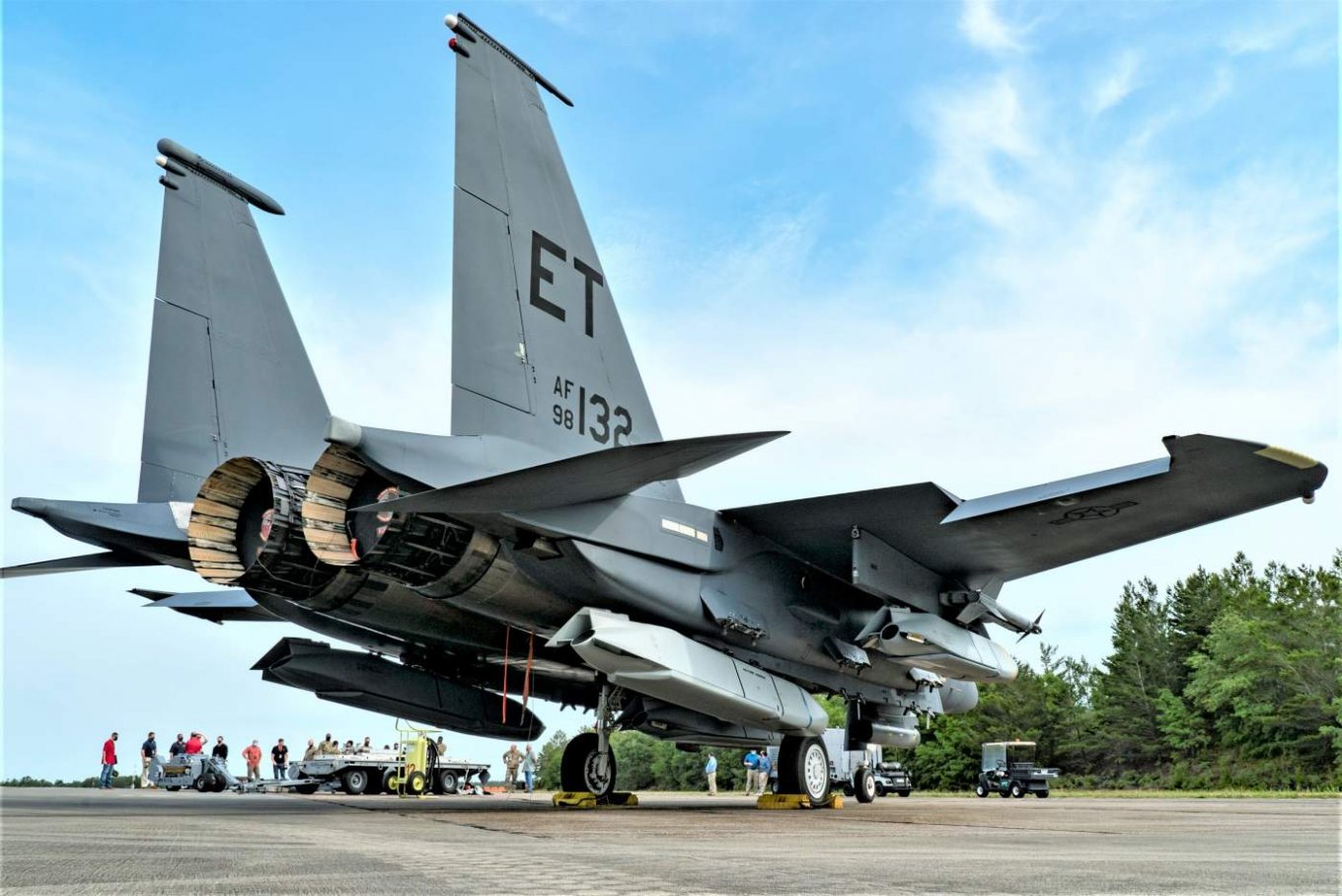 F-15E з ракетами JASSM