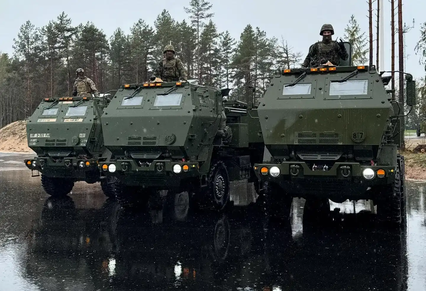 Перші РСЗВ M142 HIMARS збройних сил Естонії