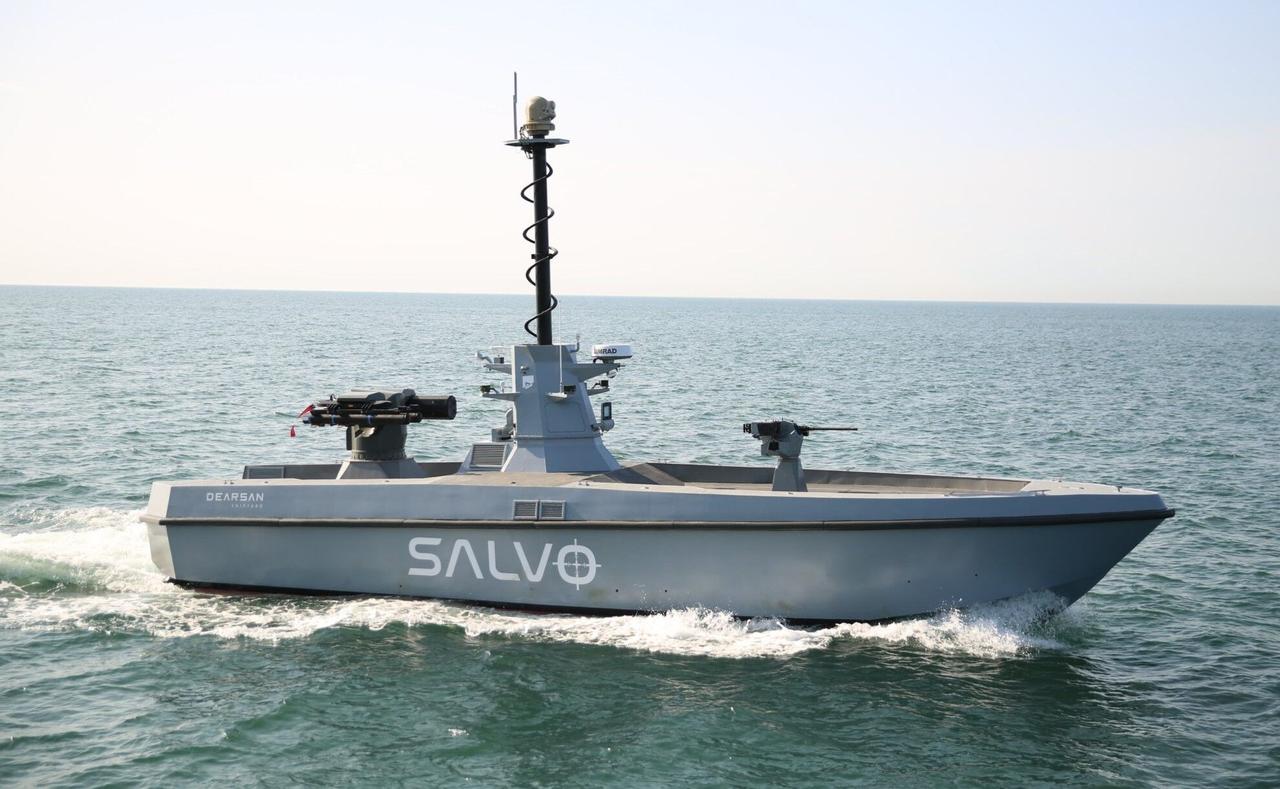 Морський дрон Salvo під час випробувань в Туреччині