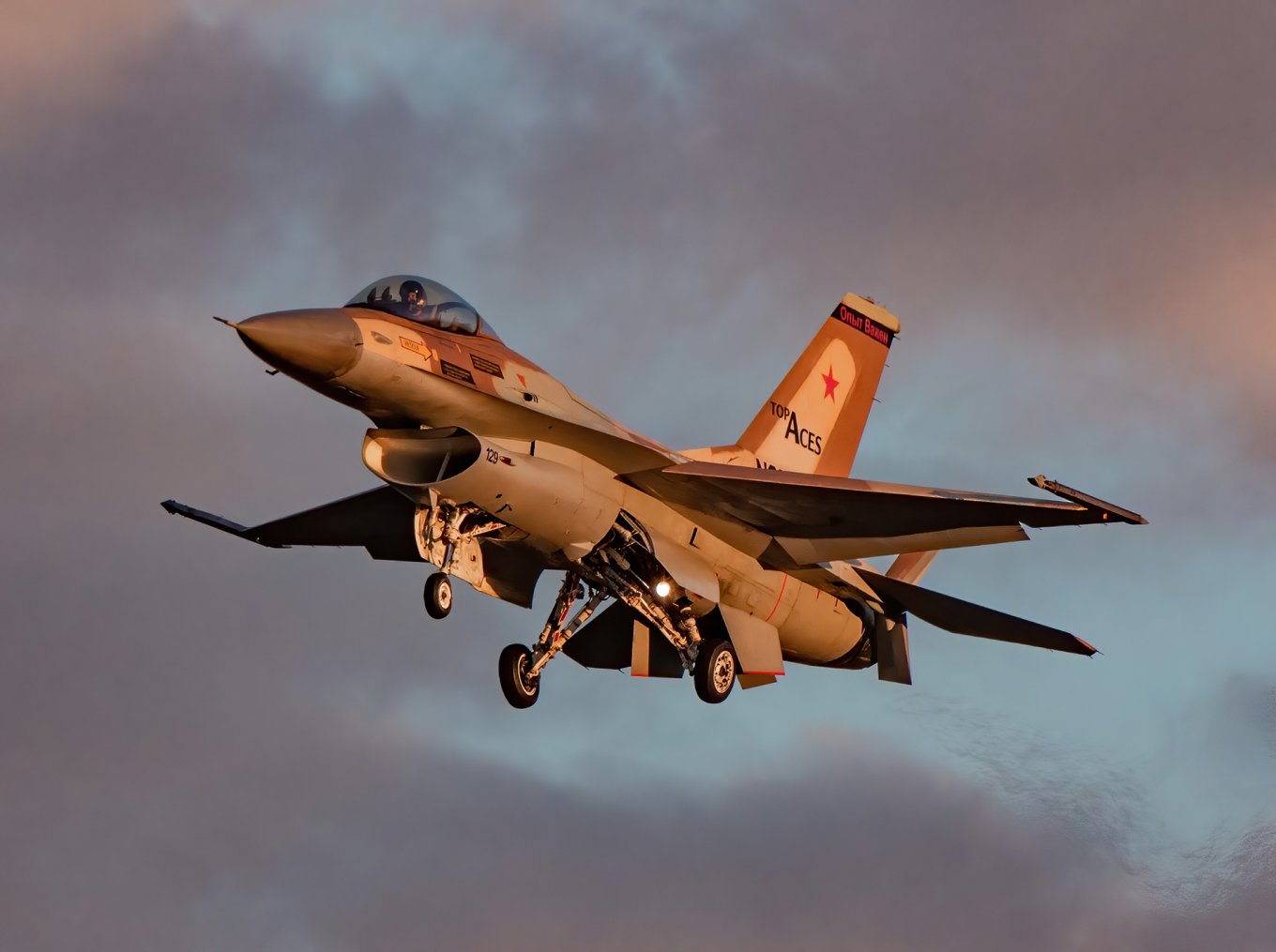 F-16 із складу флоту приватної компанії Top Aces, літо 2021 року, ілюстративне фото з відкритих джерел