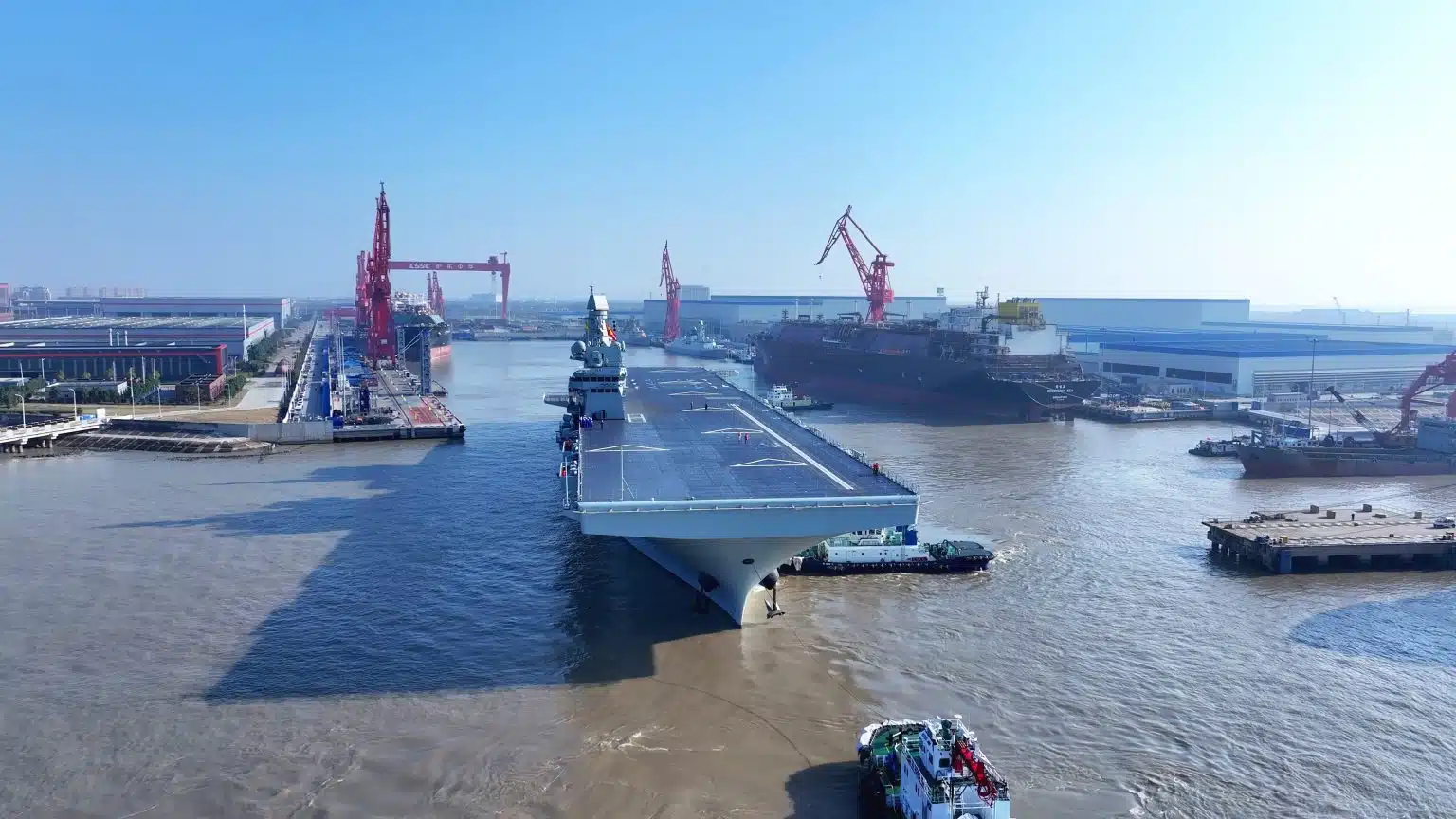 Новий УДК Sichuan класу Type 076 Yulan