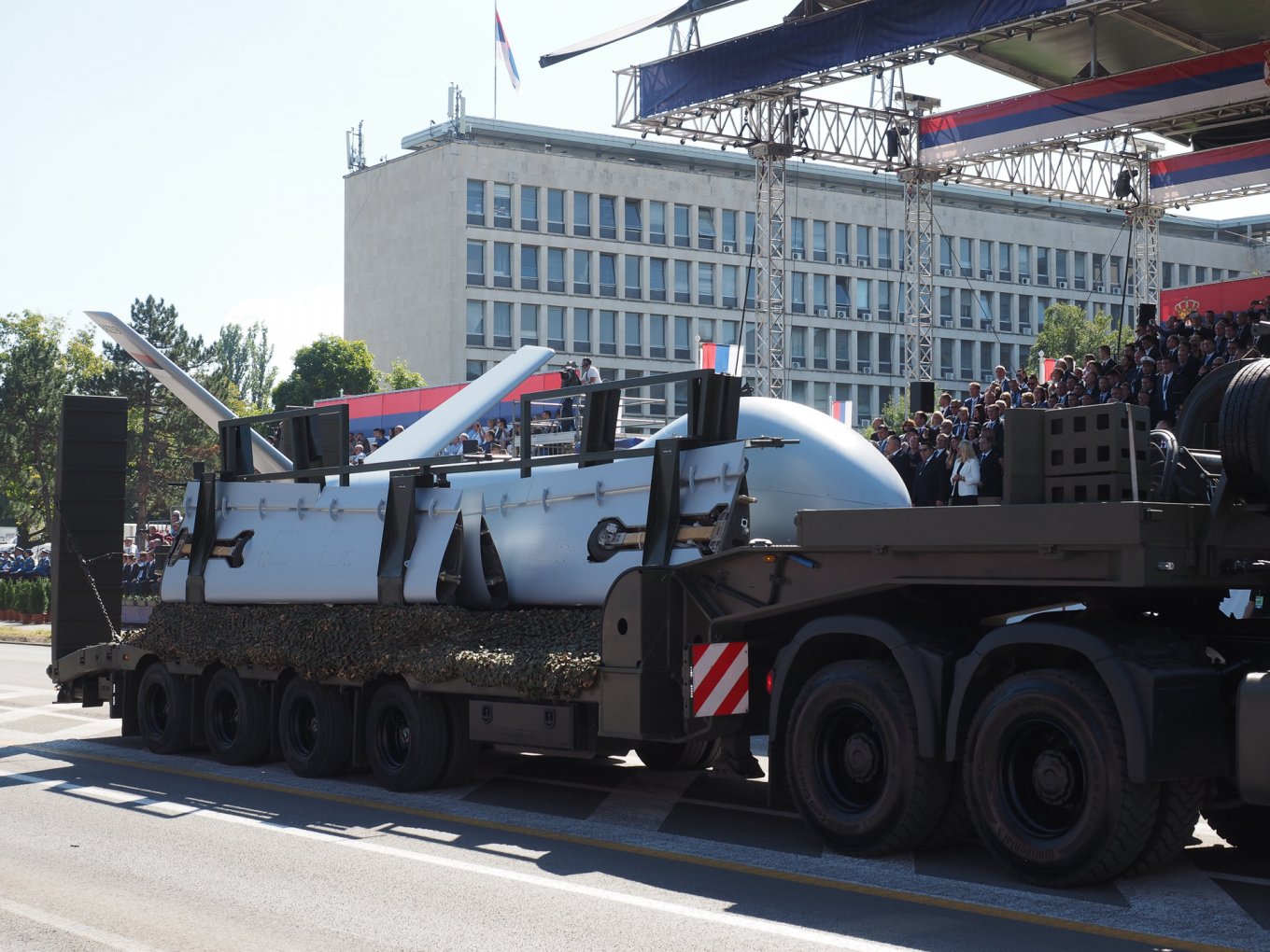 Hermes 900 сербія