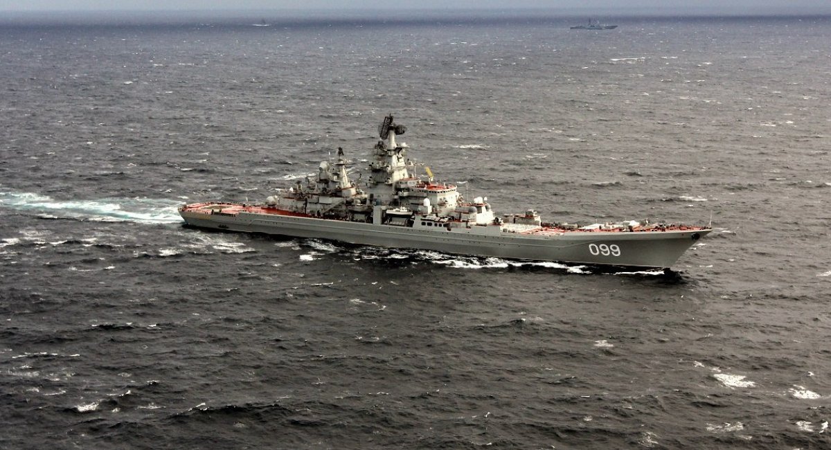 Рашистський атомний крейсер 